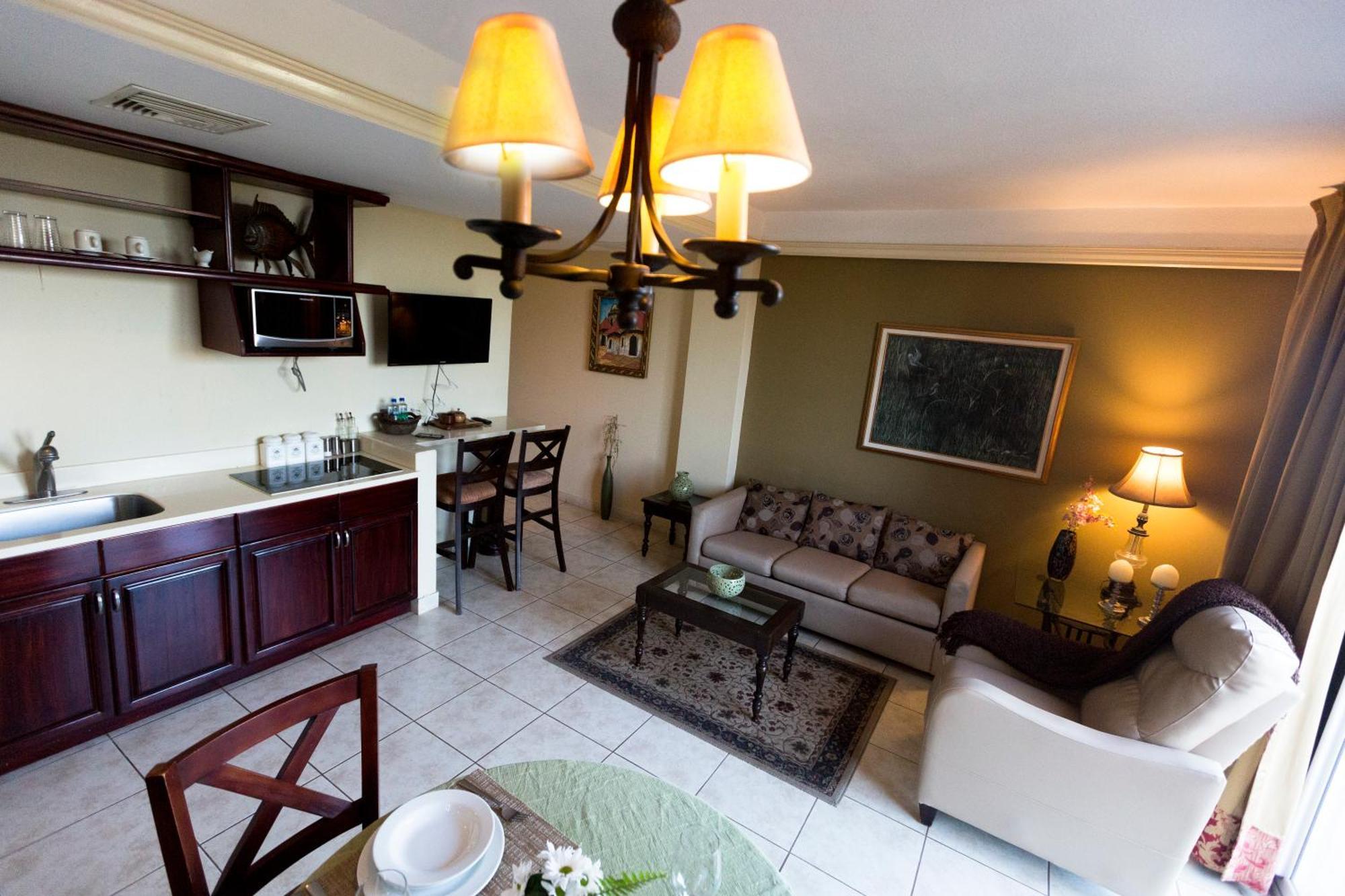 Los Altos Apartments & Studios ماناجوا المظهر الخارجي الصورة